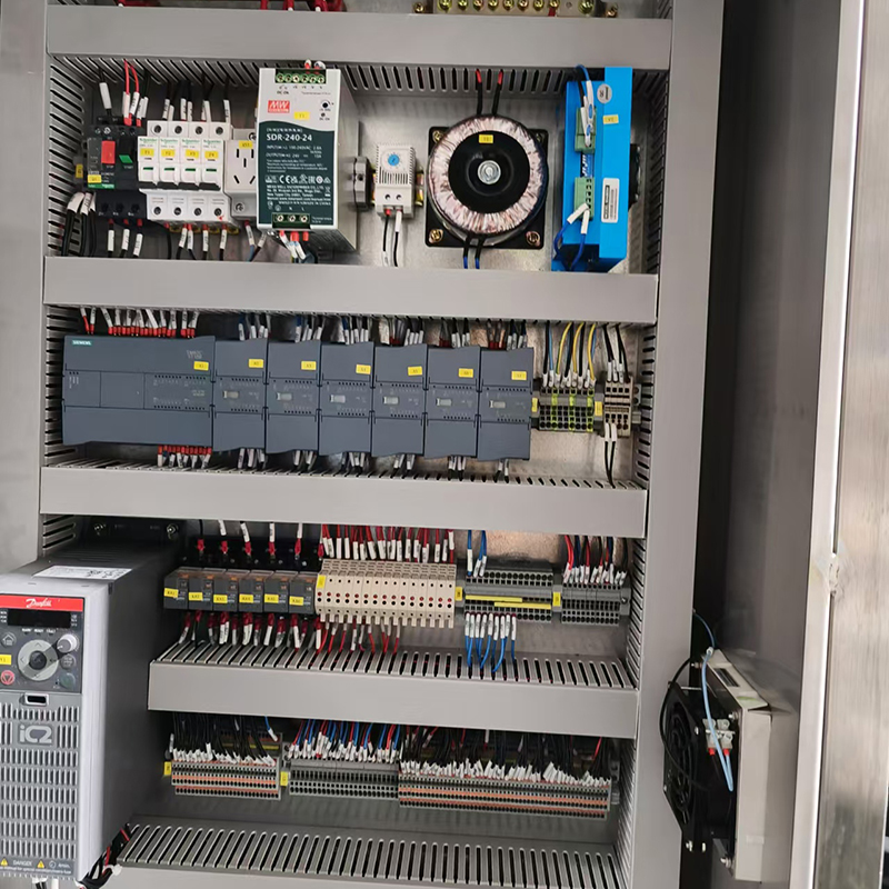 Maszyna czyszcząca GMP